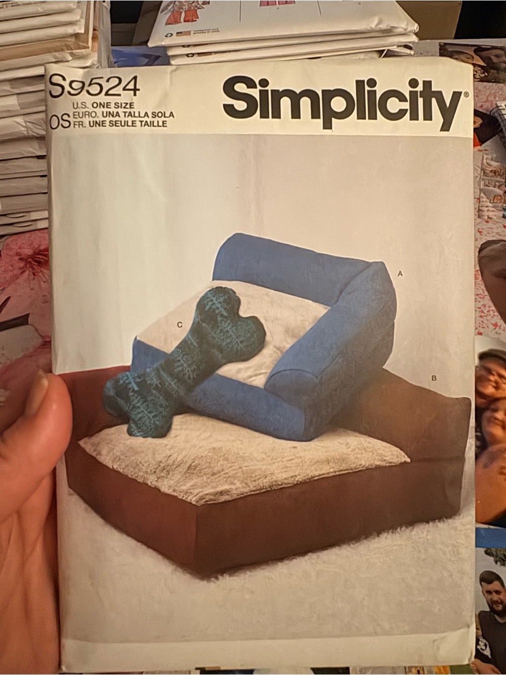 BN UNCUT SIMPLICITY 9524 OS SEWING PATTERNS PETS ACCESSORIES